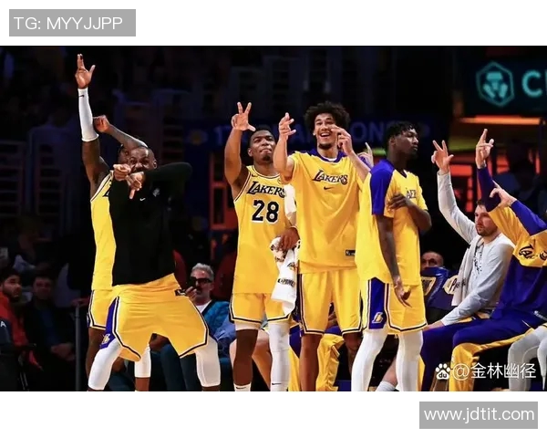 巅峰湖人与巅峰公牛的传奇对决谁能称霸篮球历史的巅峰之战